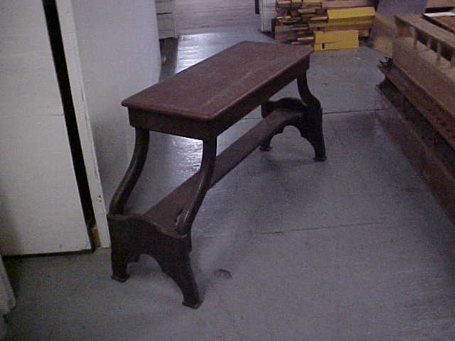 Dog Leg Organ Bench