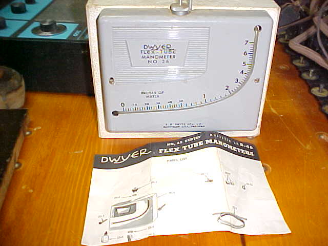 Dwyer FlueType Wind Gauge